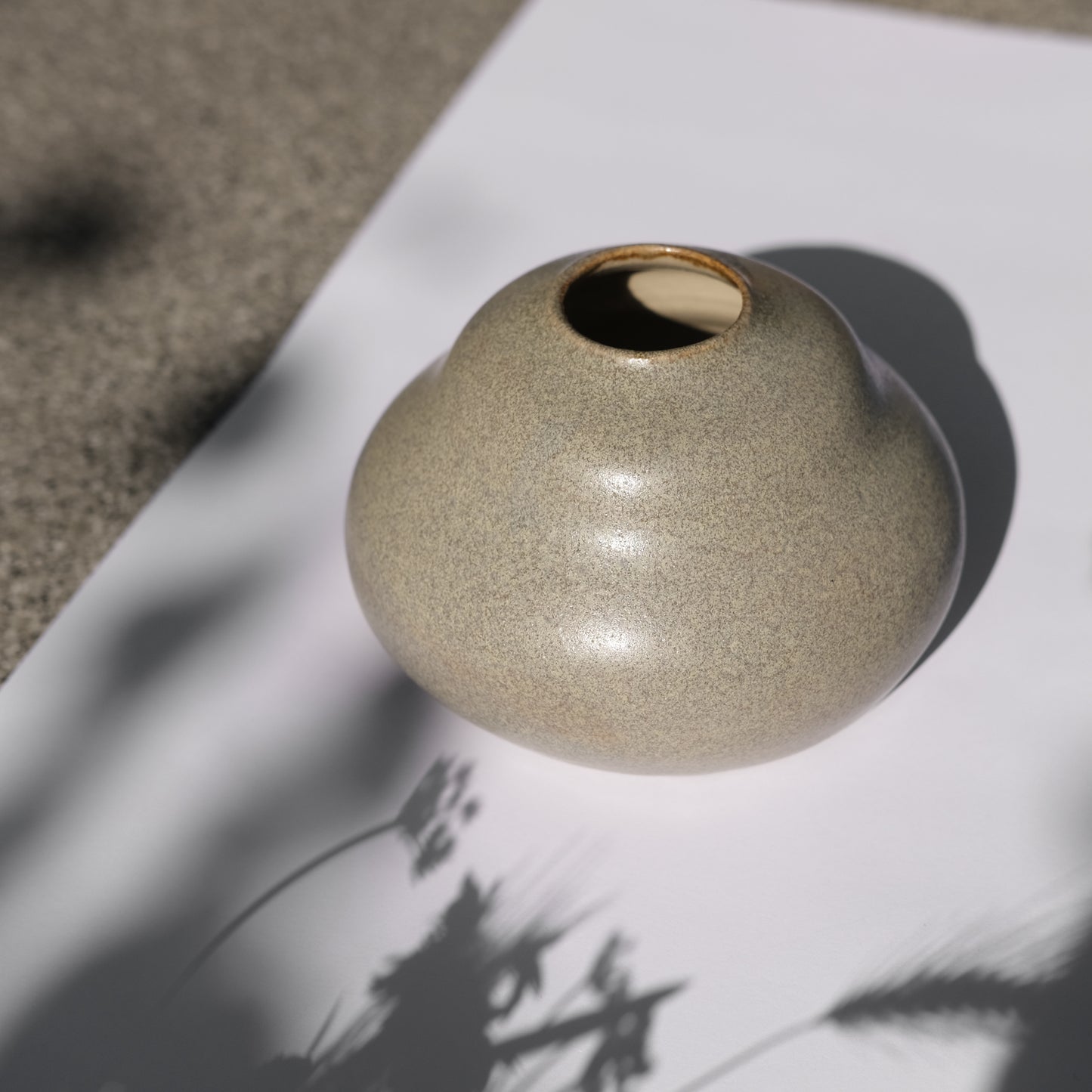 Vase M | Basalt
