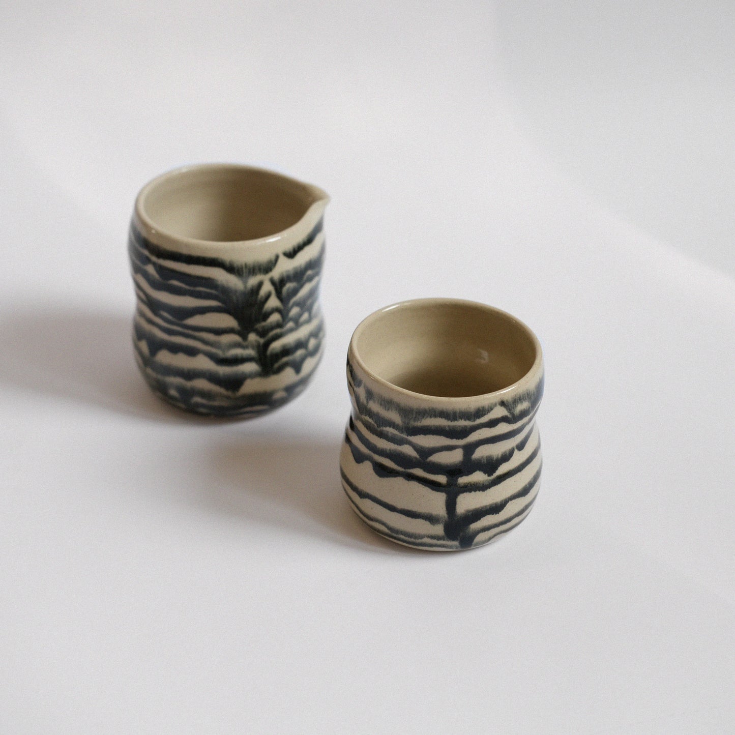Becher Wave | Black Lines