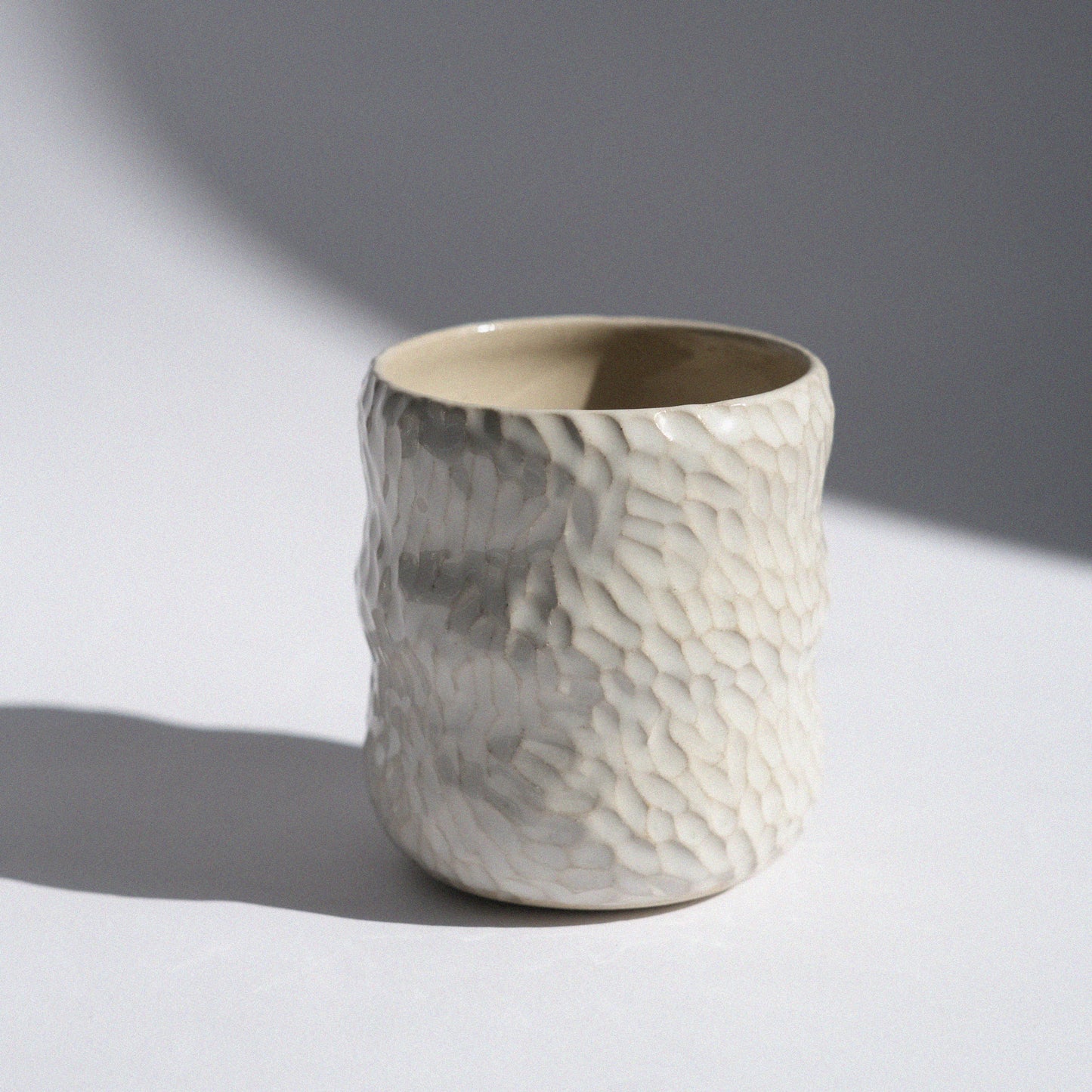 Becher Wave | Carving Weiß