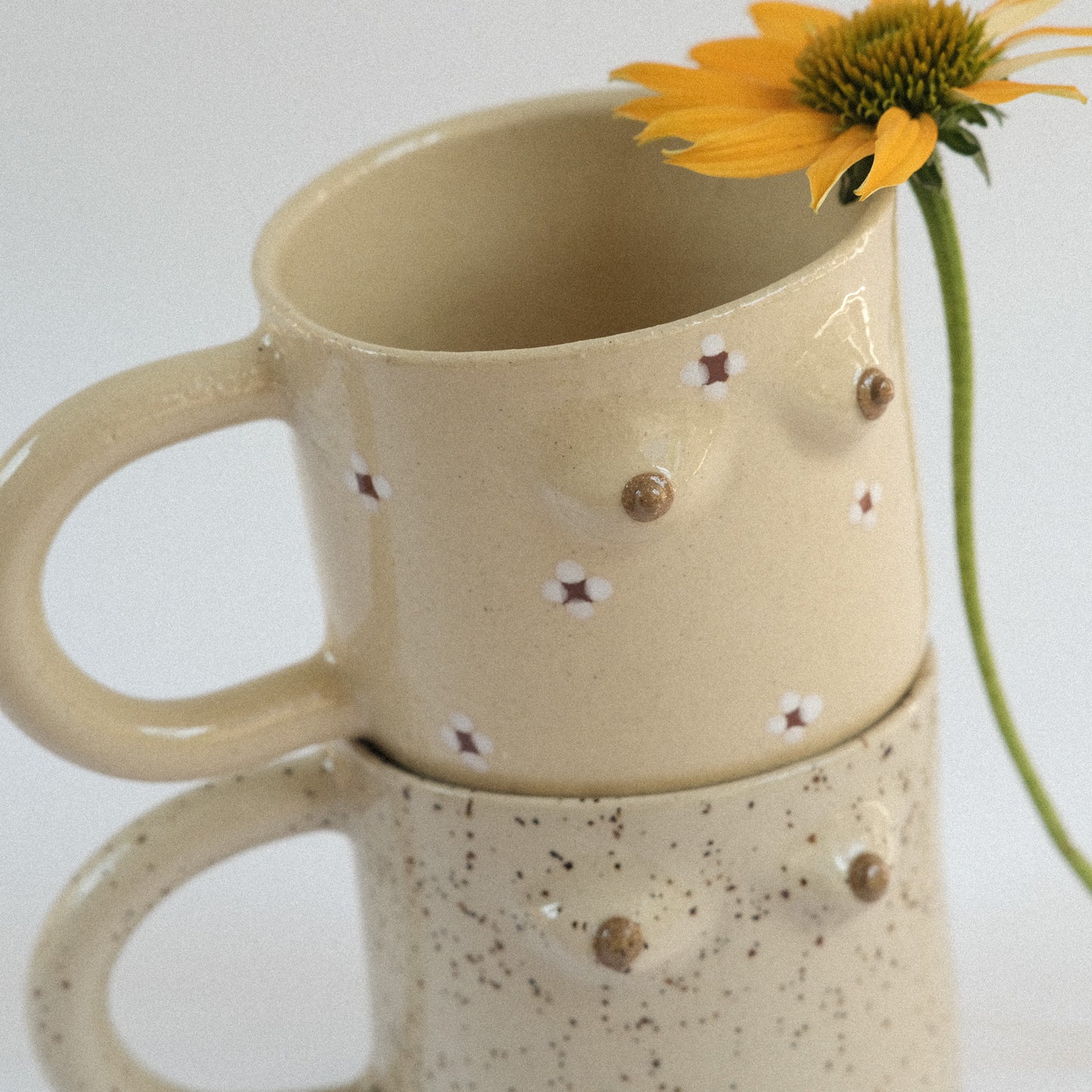 Mama Tasse | Creme mit Blümchen