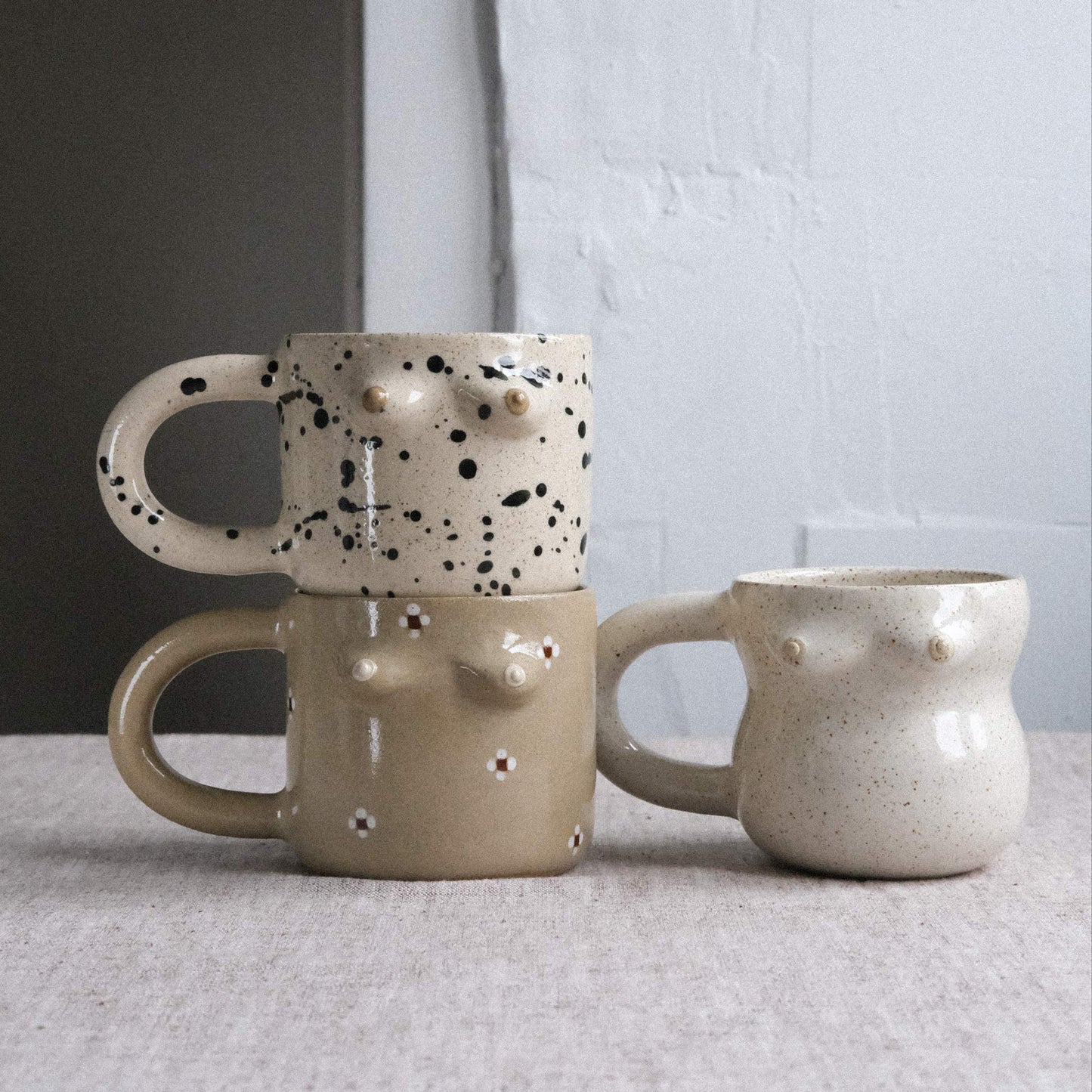 Mama Tasse | Hellbraun Blümchen