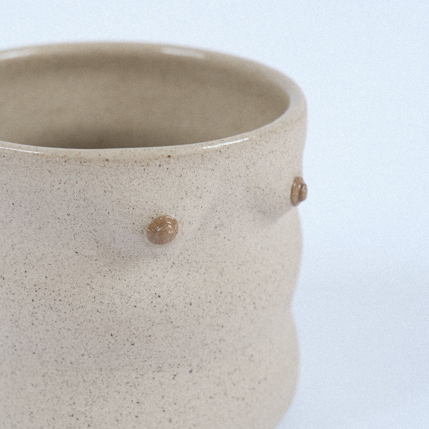 Mama Cup Curvy | Sand Klassik Matt