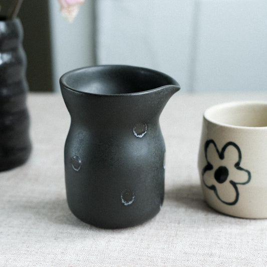 Kännchen XS | Schwarz Matt Punkte