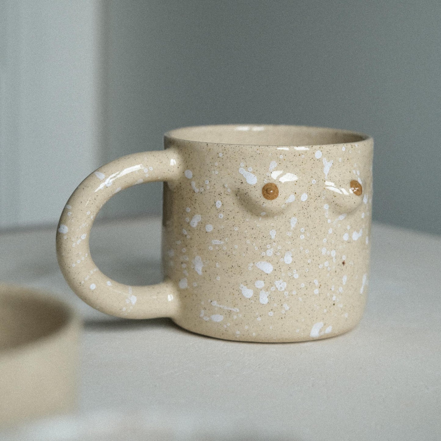 Mama Tasse  | Sand mit weißen Splashes