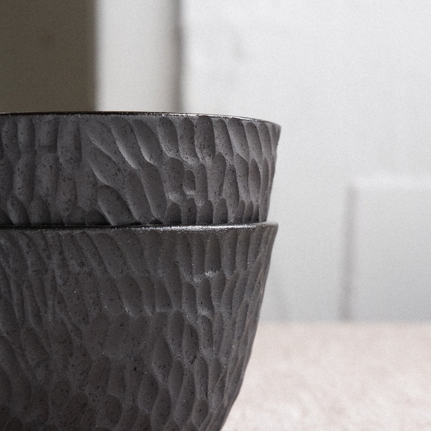 Cappuccino Becher | Carving Schwarz Matt