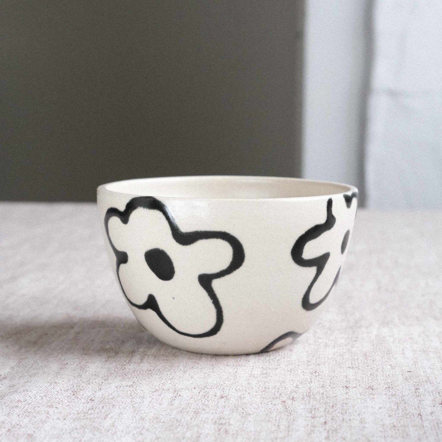 Cappuccino Becher | Schwarze Blume