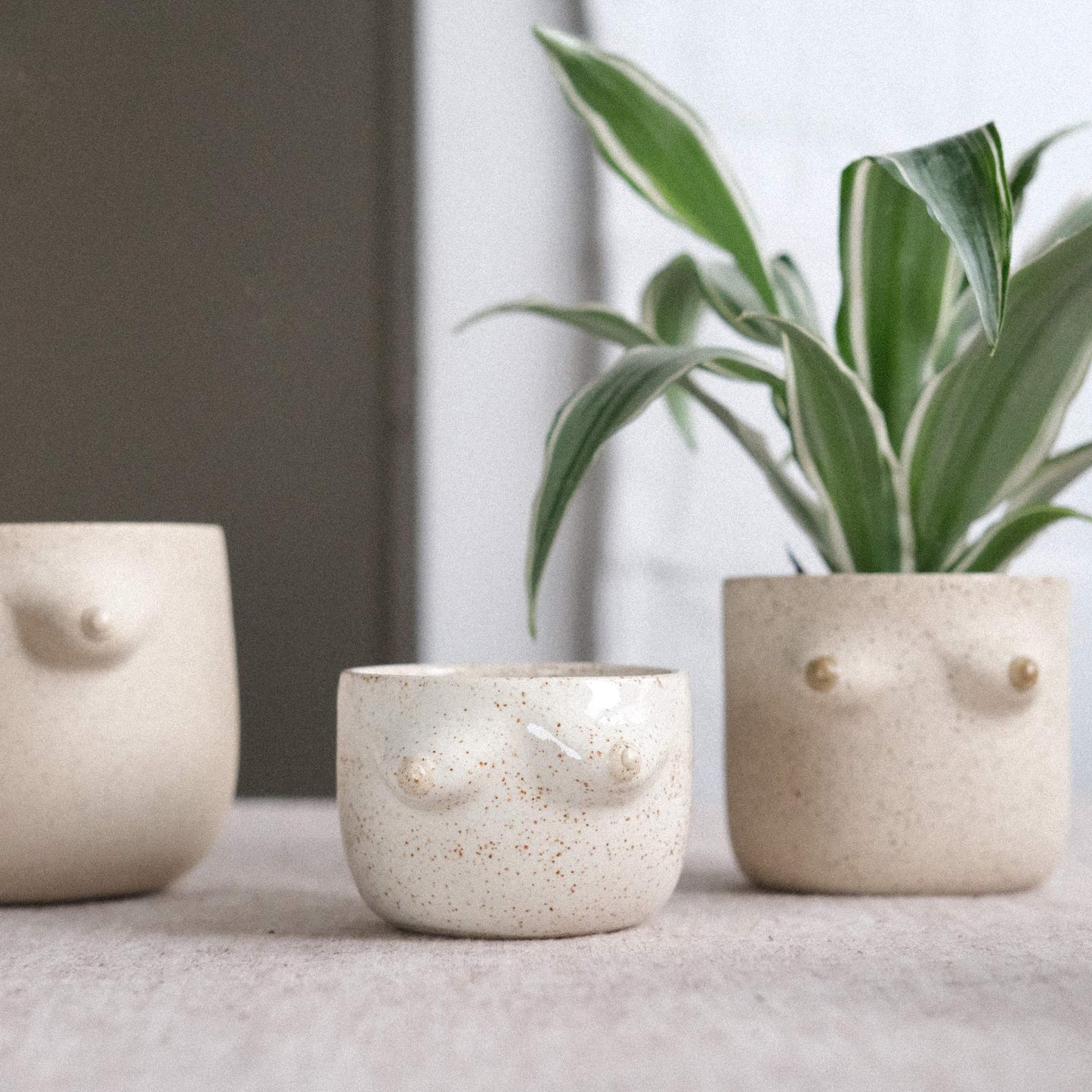 Mama Planter XS | Sand Klassisch Matt